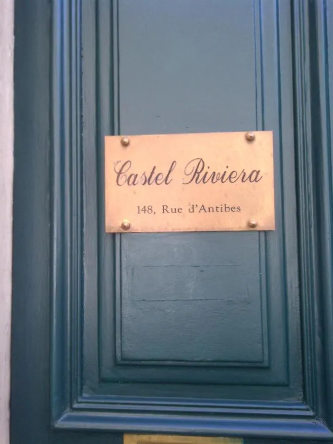 2 Room Cannesvacationrental By Americanvacationliving Cannes