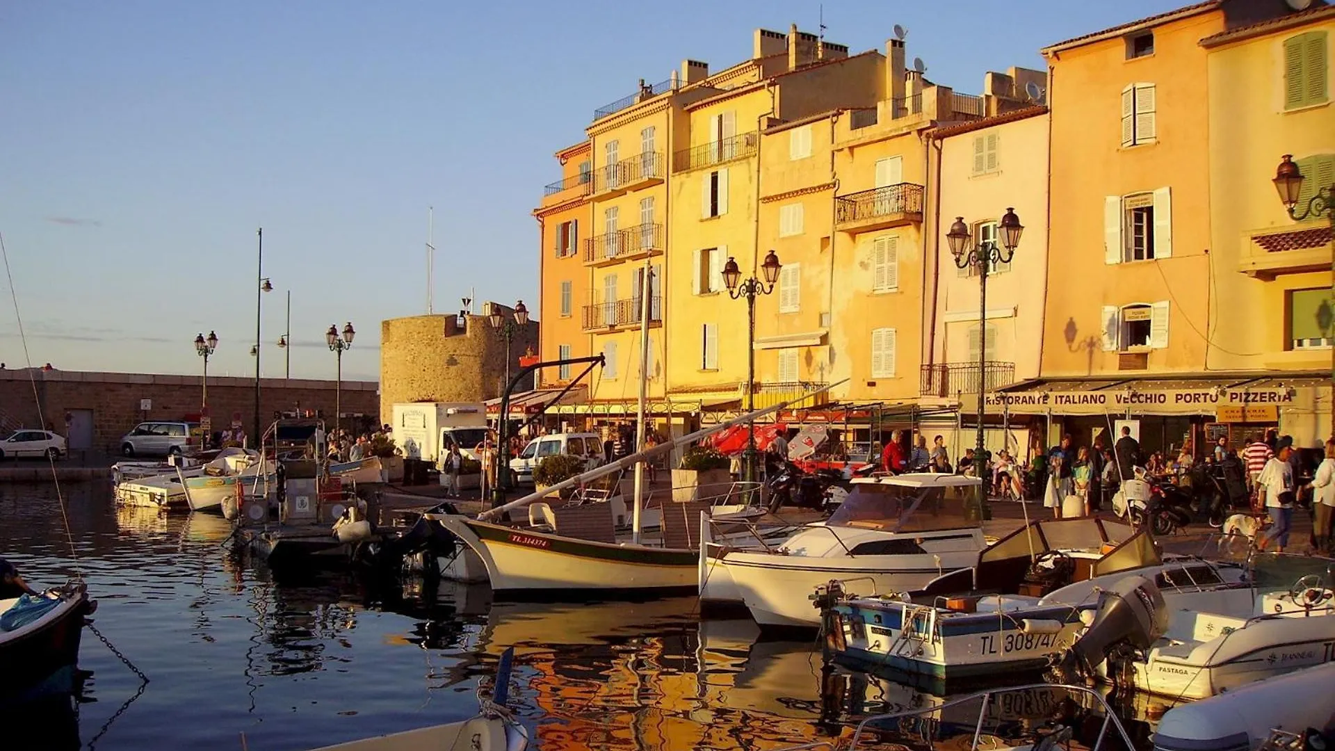 2 Room Cannesvacationrental By Americanvacationliving Holiday home Cannes